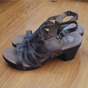 DANSKO Nina Floral Metallic Brown Leather Slingback Heel Sandals Size 40